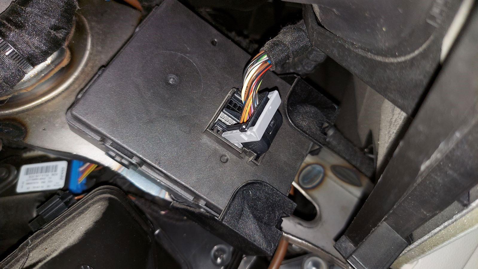 VAG Group MQB 48 All Key Lost Syncro File Service With dissembling the Cluste | Emirates Keys